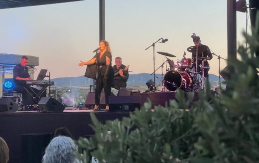 Tamara Jerez conquista al público en la clausura de Alhendín Suena