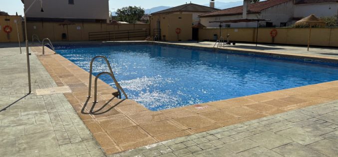Alhendín amplía hasta las 21.00 horas el horario de su piscina por la ola de calor