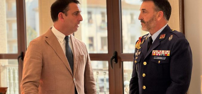 El alcalde de Alhendín recibe al Coronel Jefe de la Base Aérea y Ala 78