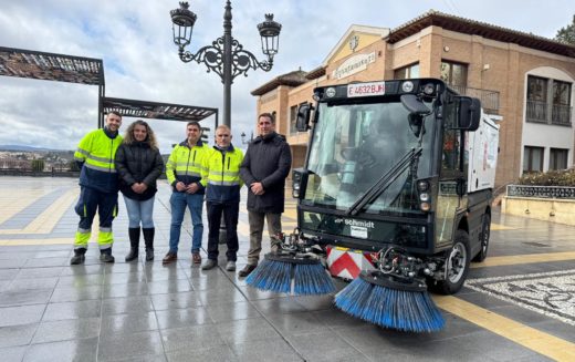 Alhendín incorpora una nueva barredora para optimizar la limpieza urbana