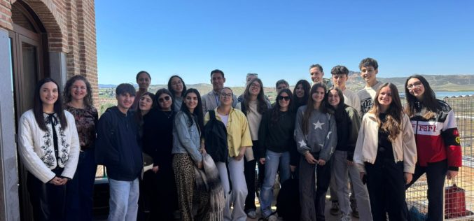Alhendín y Cavaillon estrechan lazos culturales con la visita de un grupo de estudiantes franceses
