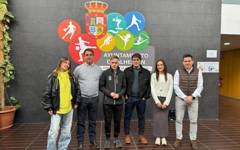 Alhendín refuerza su programa de inclusión con la incorporación de personal en las instalaciones deportivas