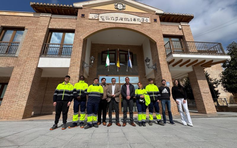 24 jóvenes desempleados de Alhendín trabajarán en el mantenimiento del municipio